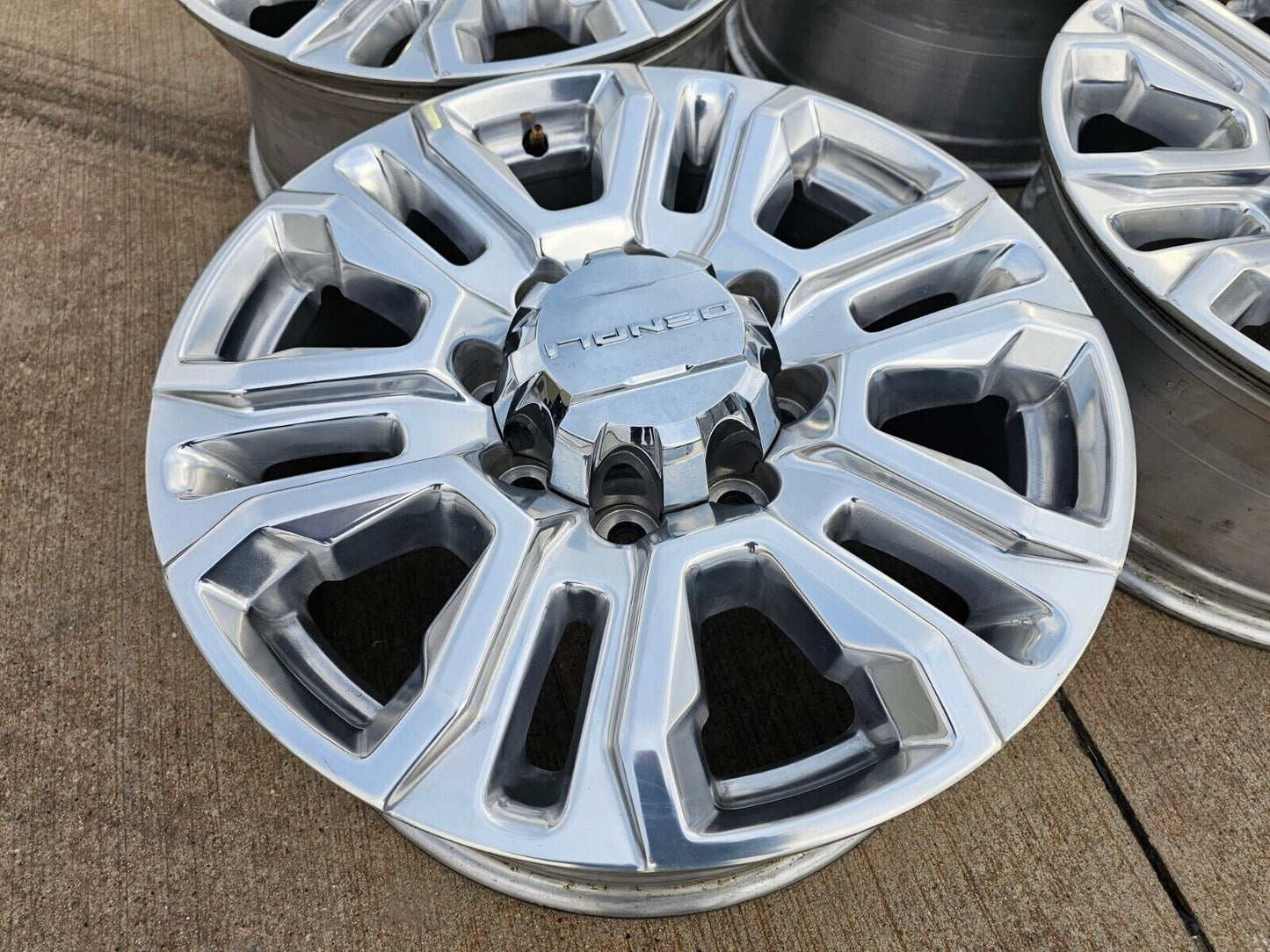 20" GMC Sierra Denali 2500 3500 OEM 5957 rims wheels 2021 2022 2023 2024 2025