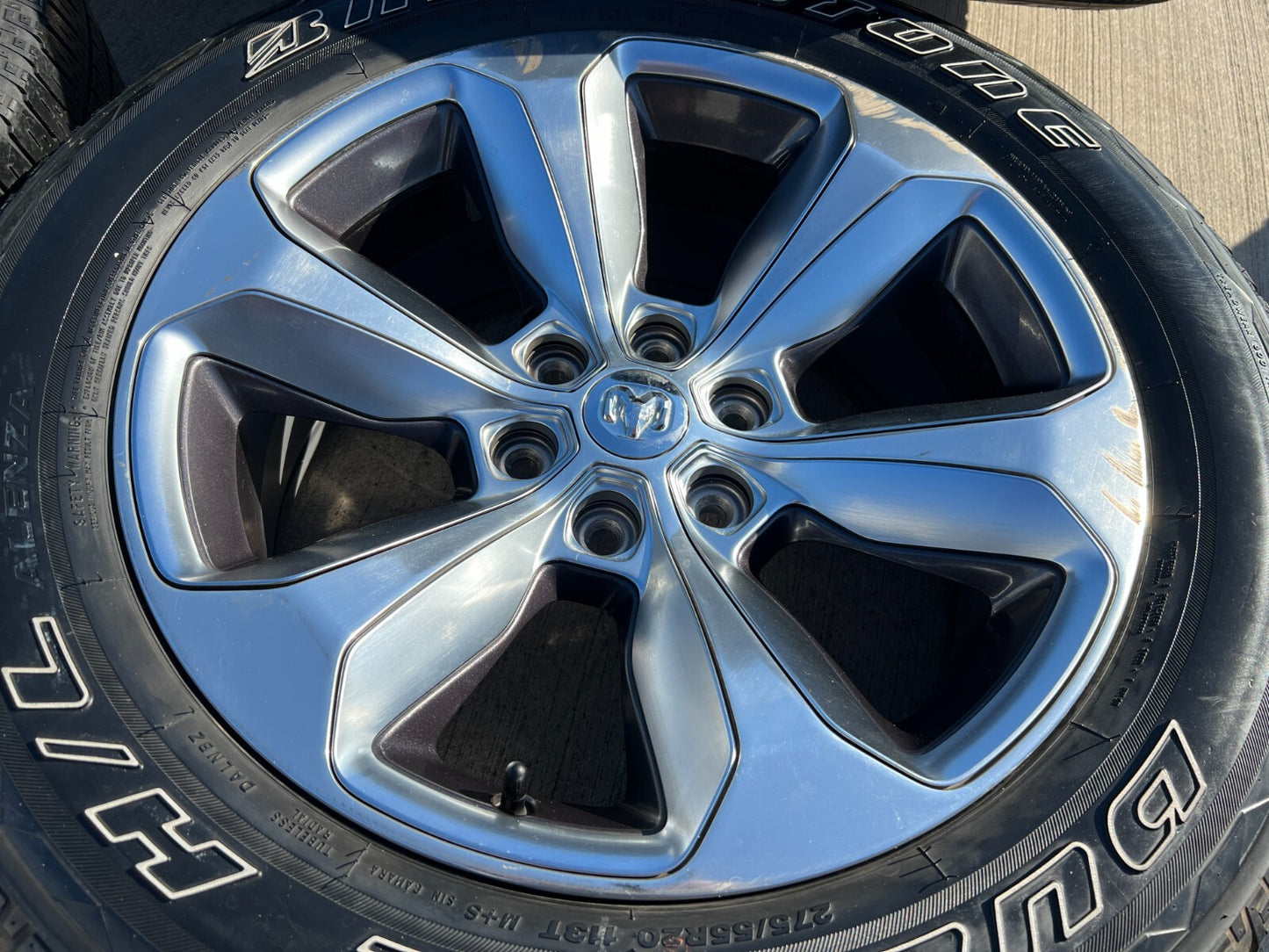 20" Dodge Ram 1500 OEM Laramie wheels rims 2681 tires