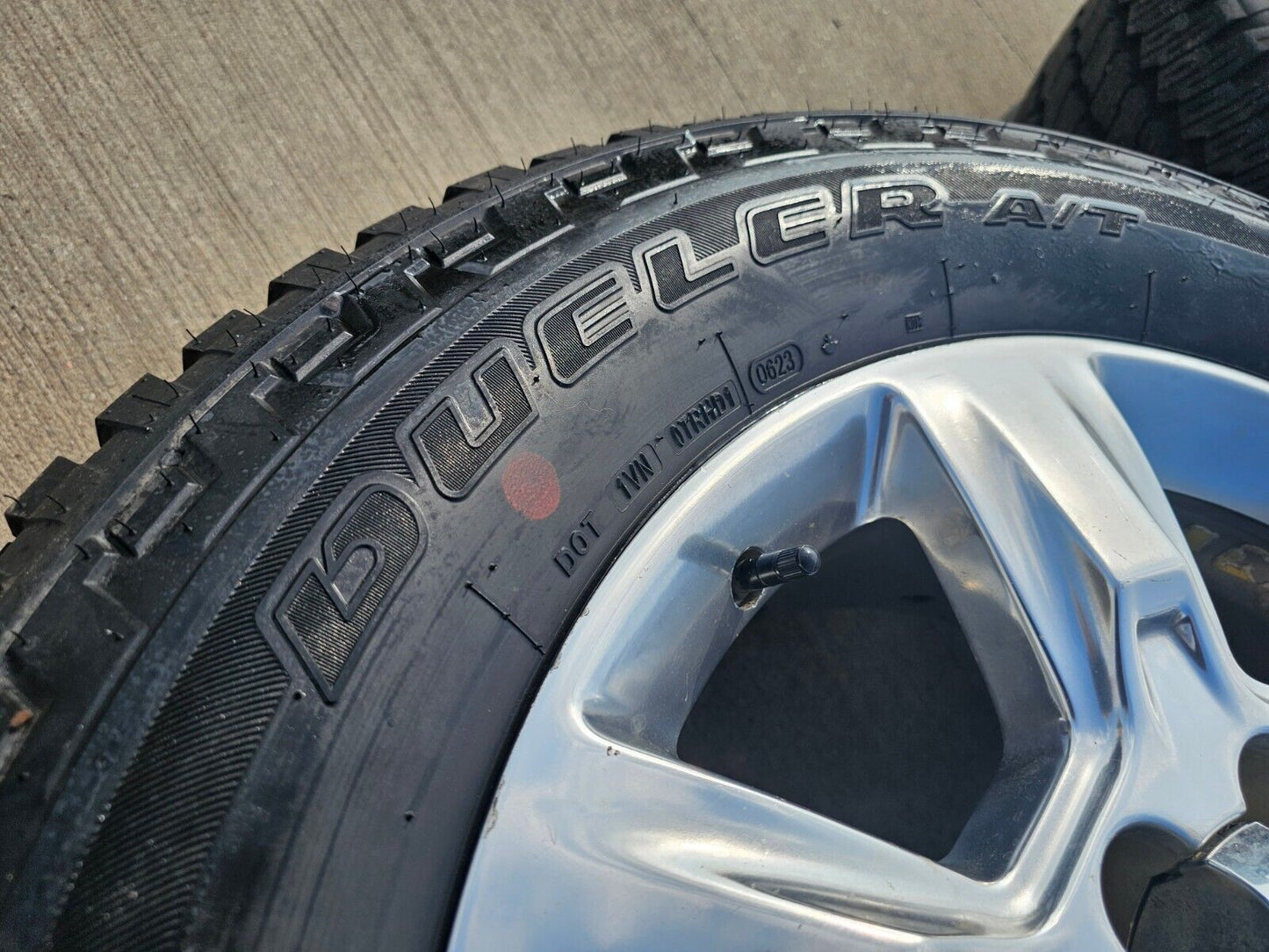 20" Chevy Silverado GMC 2500 OEM 5803 wheels rims tires