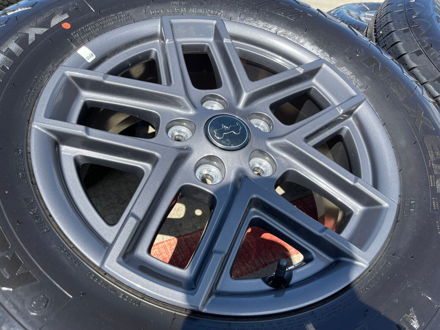 17" Jeep Wrangler Rubicon Sport OEM wheels rims 51649 Gladiator 2024 2025 NEW