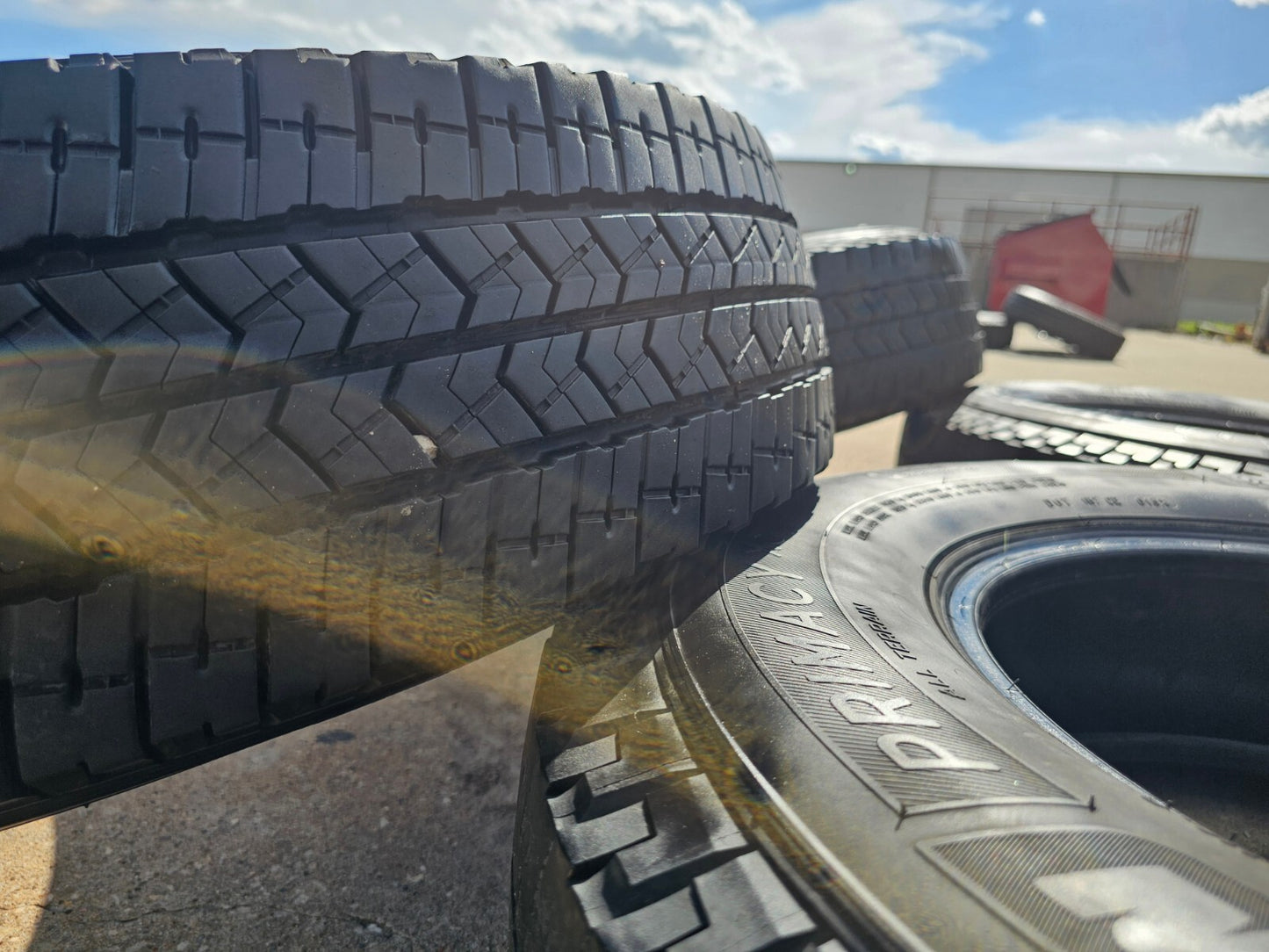 (6) 235/80/18 Michelin Primacy XC tires LT 10 ply load range E 235/80r18
