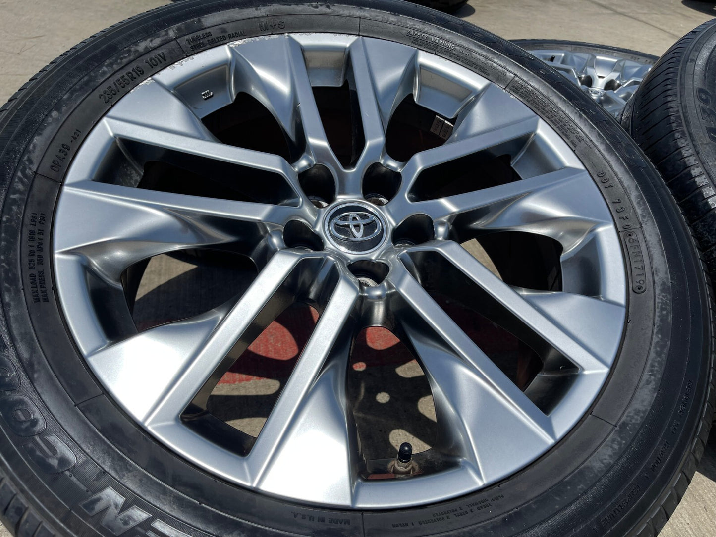 19" Toyota Rav4 Premium OEM 75244 wheels rims Highlander