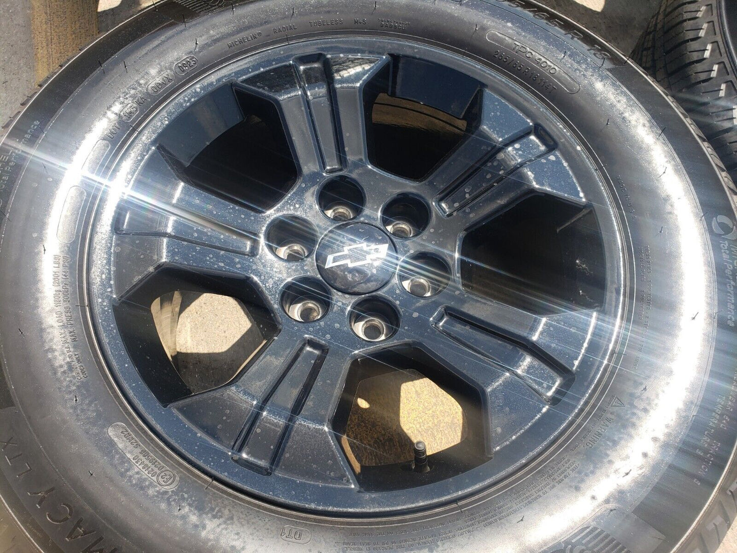 18" Chevy Tahoe Suburban Z71 OEM 5647 5753 wheels MICHELIN tires Silverado NEW