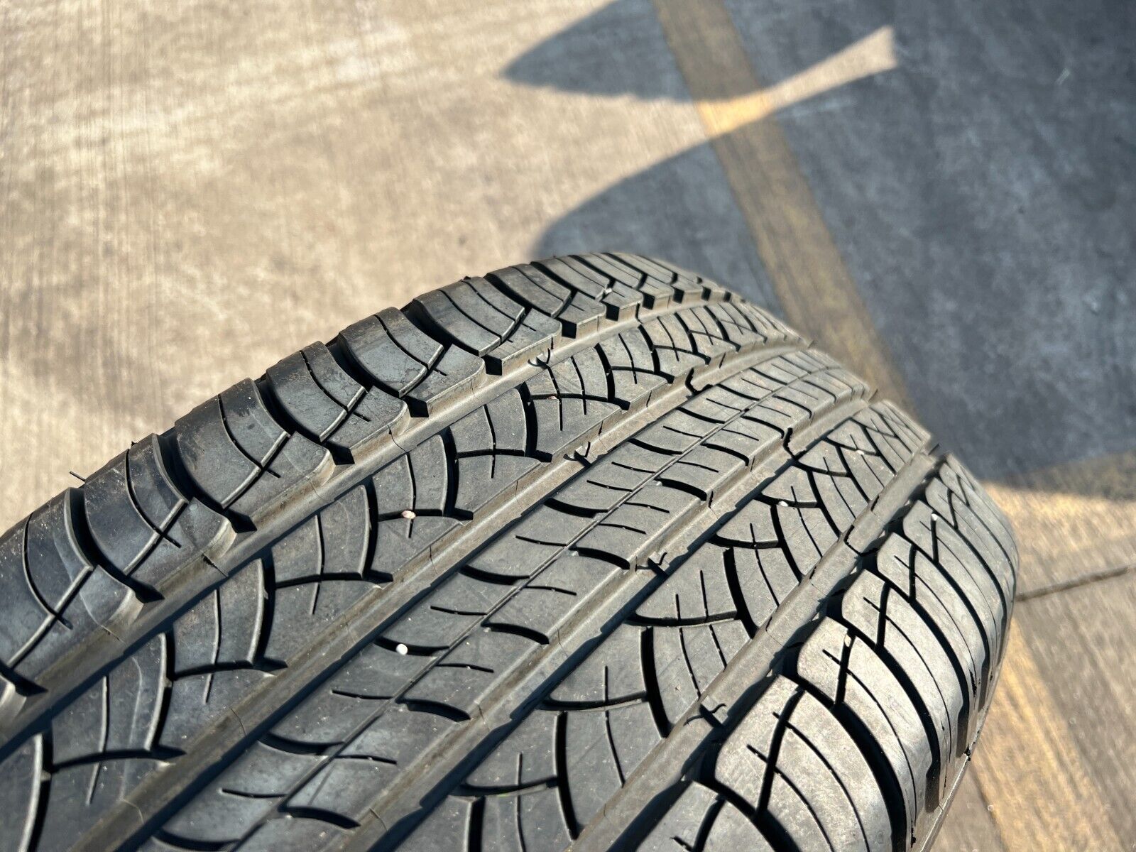 1) 265/60/18 Michelin Latitude Tour HP 265/60r18 tire SPARE 