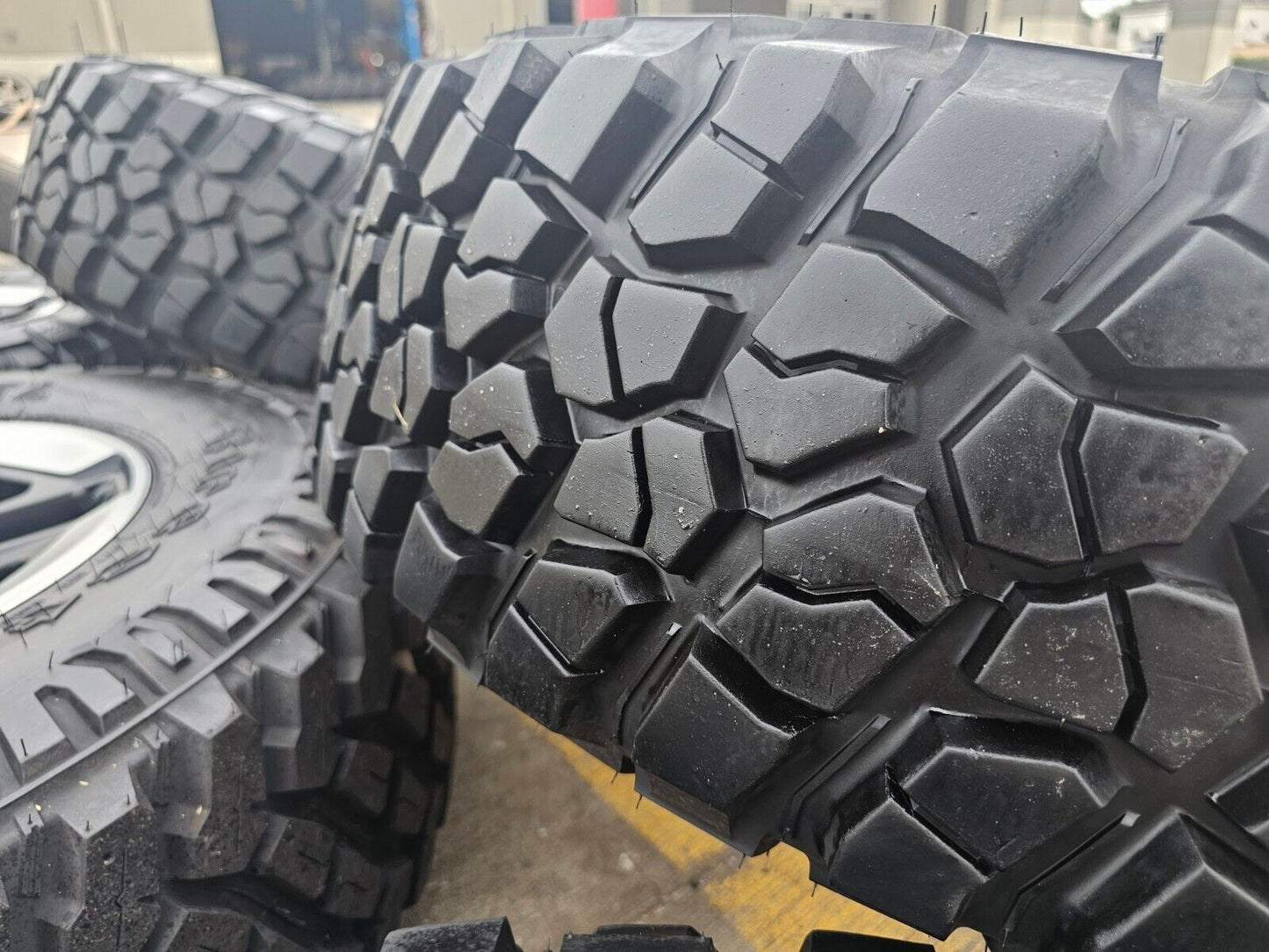 17" Jeep Wrangler Rubicon OEM Black wheels rims Gladiator 9219 tires