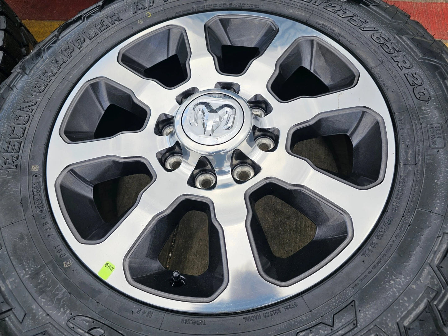 20" Dodge Ram 2500 3500 OEM wheels rims 2698 2699 tires 2023 2024 2025 NEW NITTO