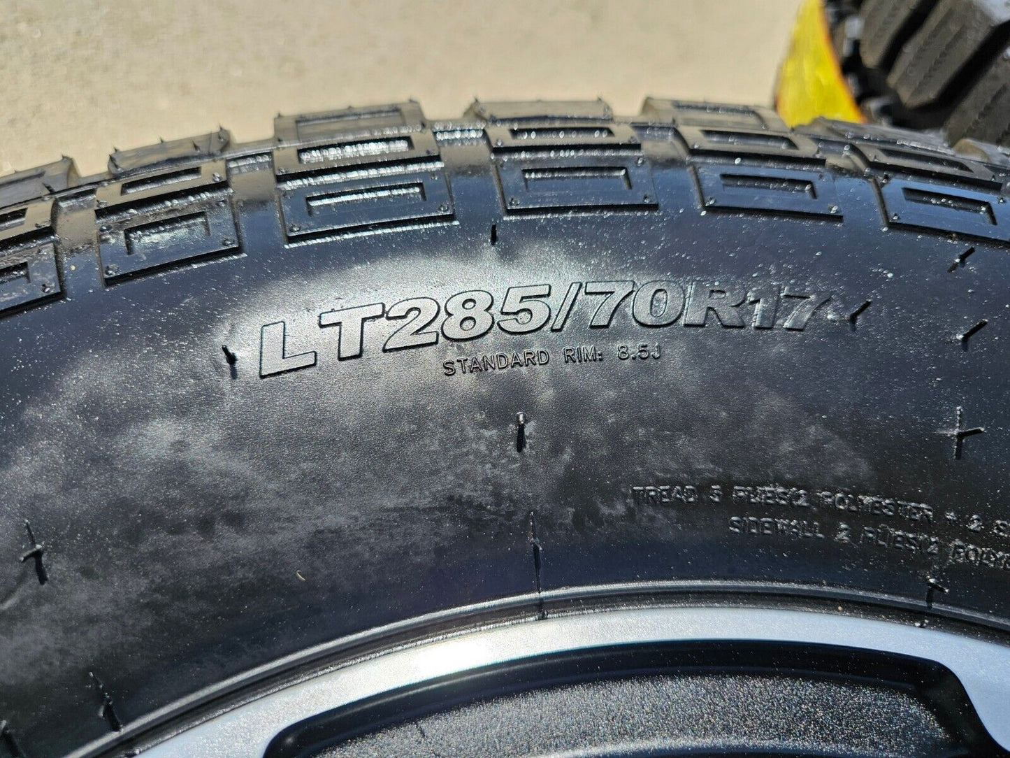 17" Jeep Wrangler Rubicon OEM wheels rims Gladiator tires KENDA 33" NEW