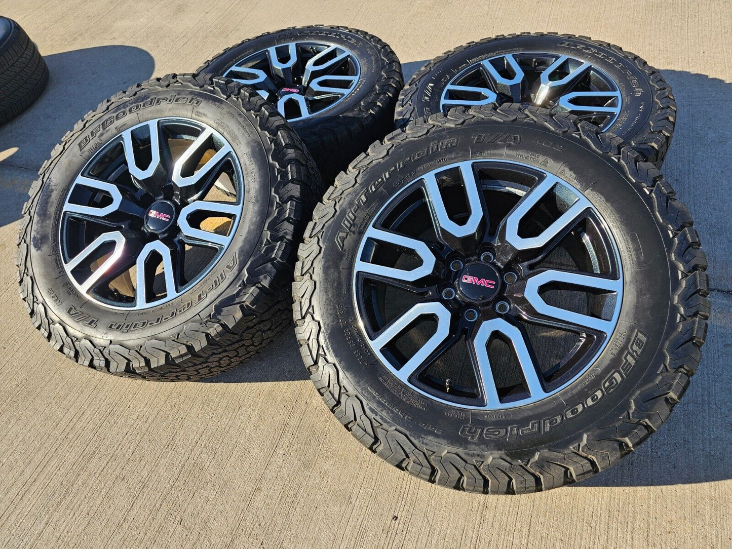 20" GMC Sierra Yukon Chevy OEM black 5914 5918 wheels rims tires BFG 35"