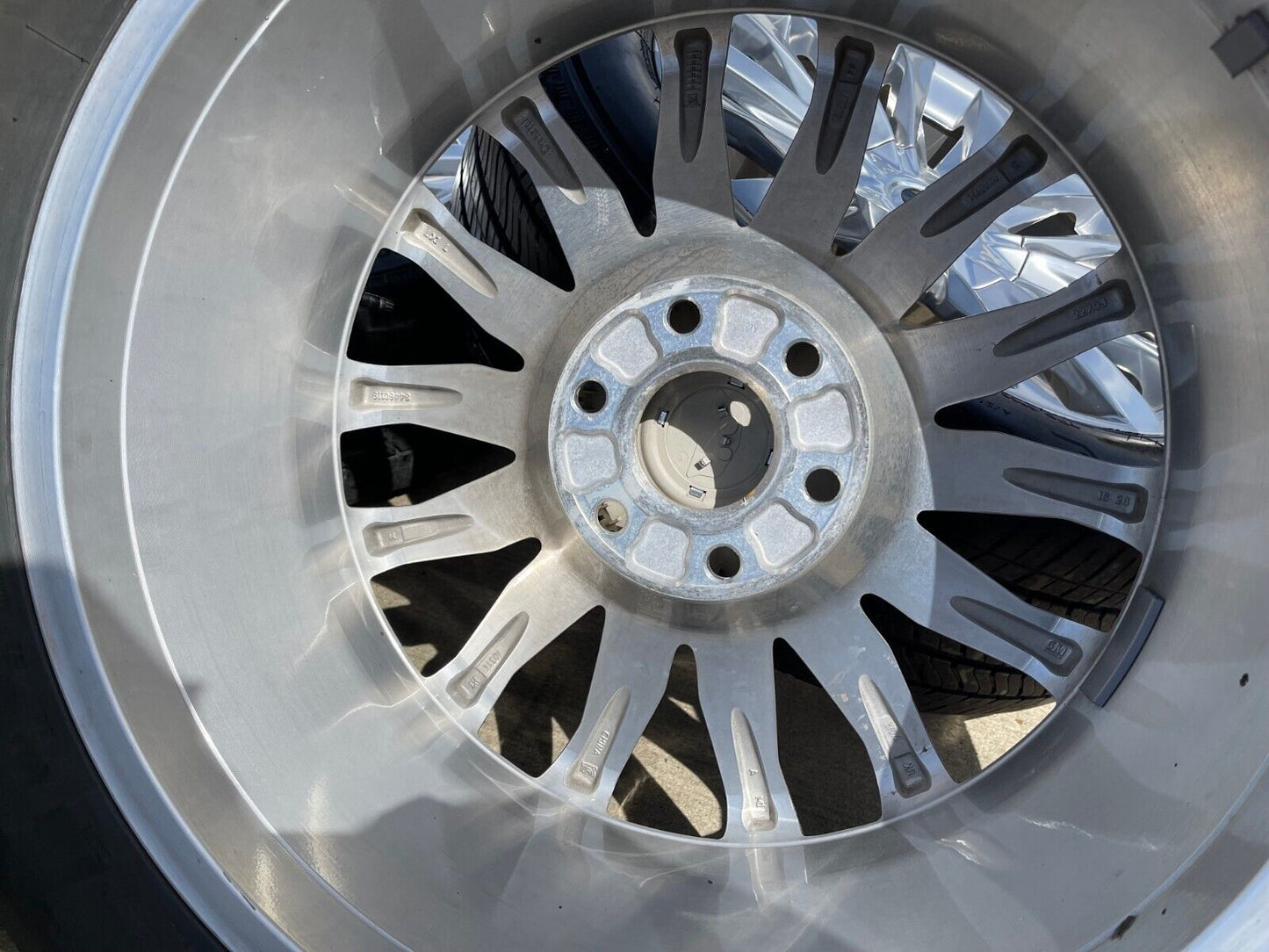 22" Cadillac Escalade Platinum OEM wheels rims 95026 tires GREAT DEAL