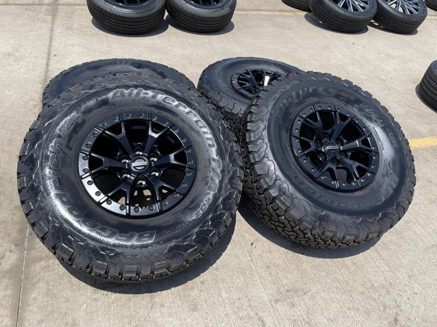 17" Ford F-150 Raptor R OEM BEADLOCK 10460 rims wheels 37" tires BFG