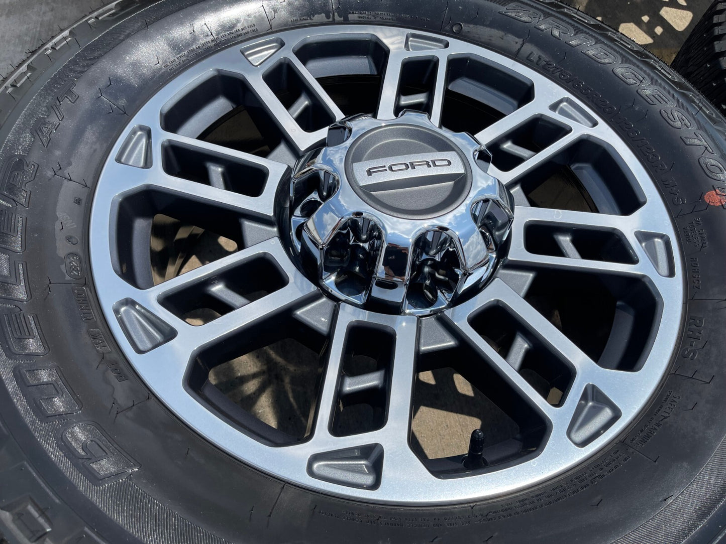 20" Ford F-250 F-350 OEM LIMITED Platinum wheels rims 10302 10483 2024 2025 2026