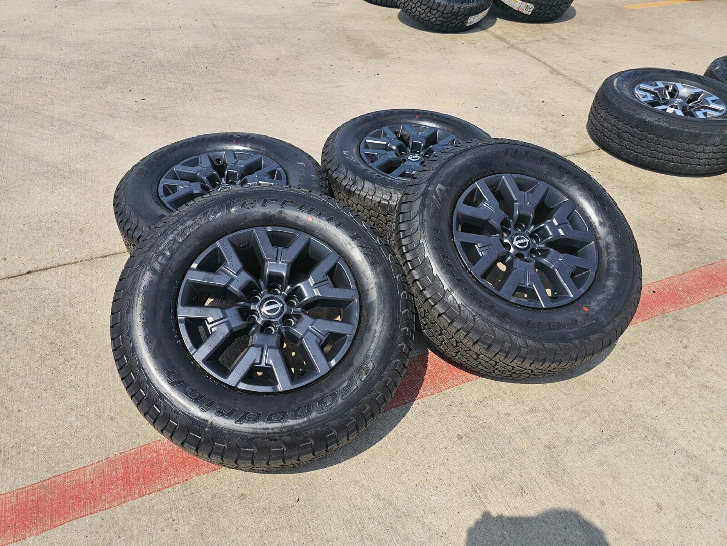 17" Nissan Frontier OEM Desert Runner 62832 wheels rims tires 2023 2024 2025 NEW