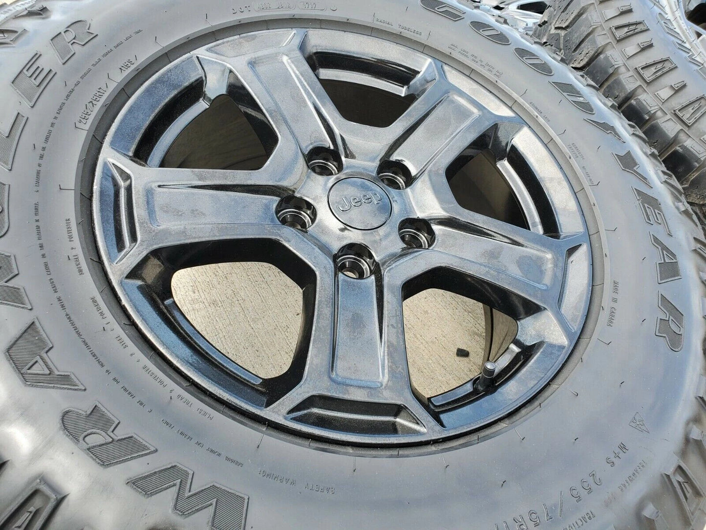 17" Jeep Gladiator Wrangler Rubicon OEM wheels rims 9216 DURATRAC