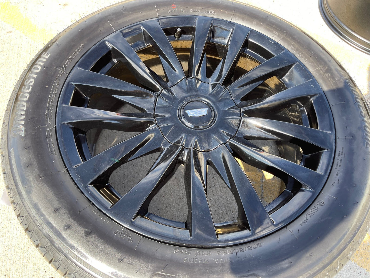 22" Cadillac Escalade OEM Black wheel rim 4873 95026 Tahoe Silverado 2025 NEW