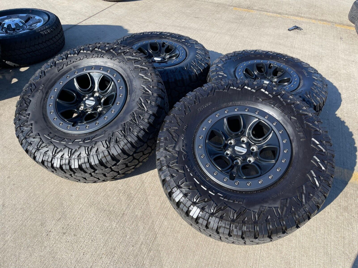 17" Ford F-150 Raptor OEM BEADLOCK rims wheels 10459 95210 FALKEN 35" tires NEW