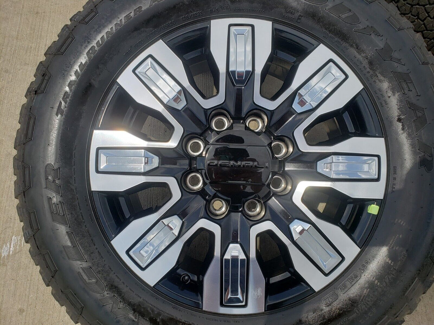 20" GMC Sierra DENALI ULTIMATE 2500 3500 OEM wheels rims 5958 Chevy tires