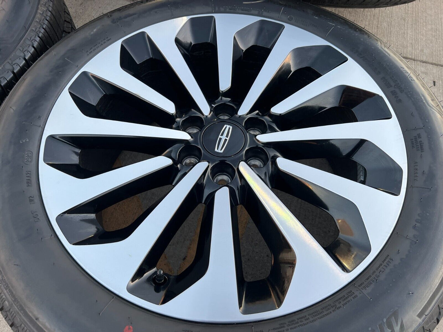 22" Lincoln Navigator L OEM black rims wheels 95385 10498 tires 2024 2025 NEW