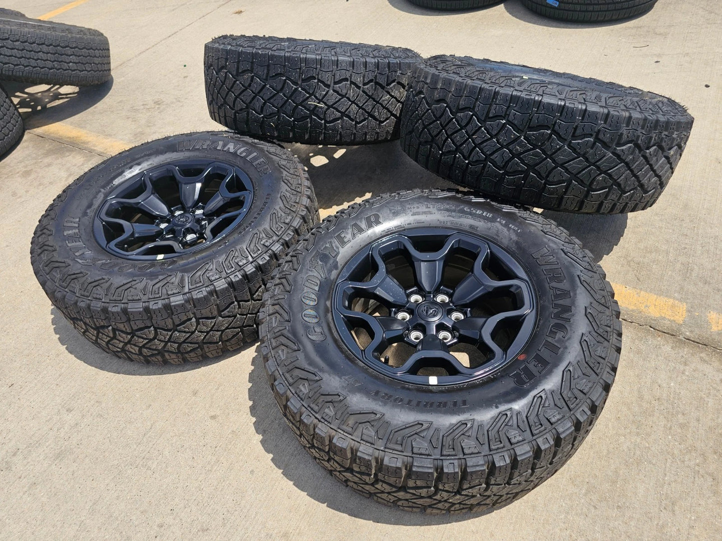 18" Dodge Ram 1500 TRX RHO Black OEM 66002 wheels rims TERRITORY M/T 35"