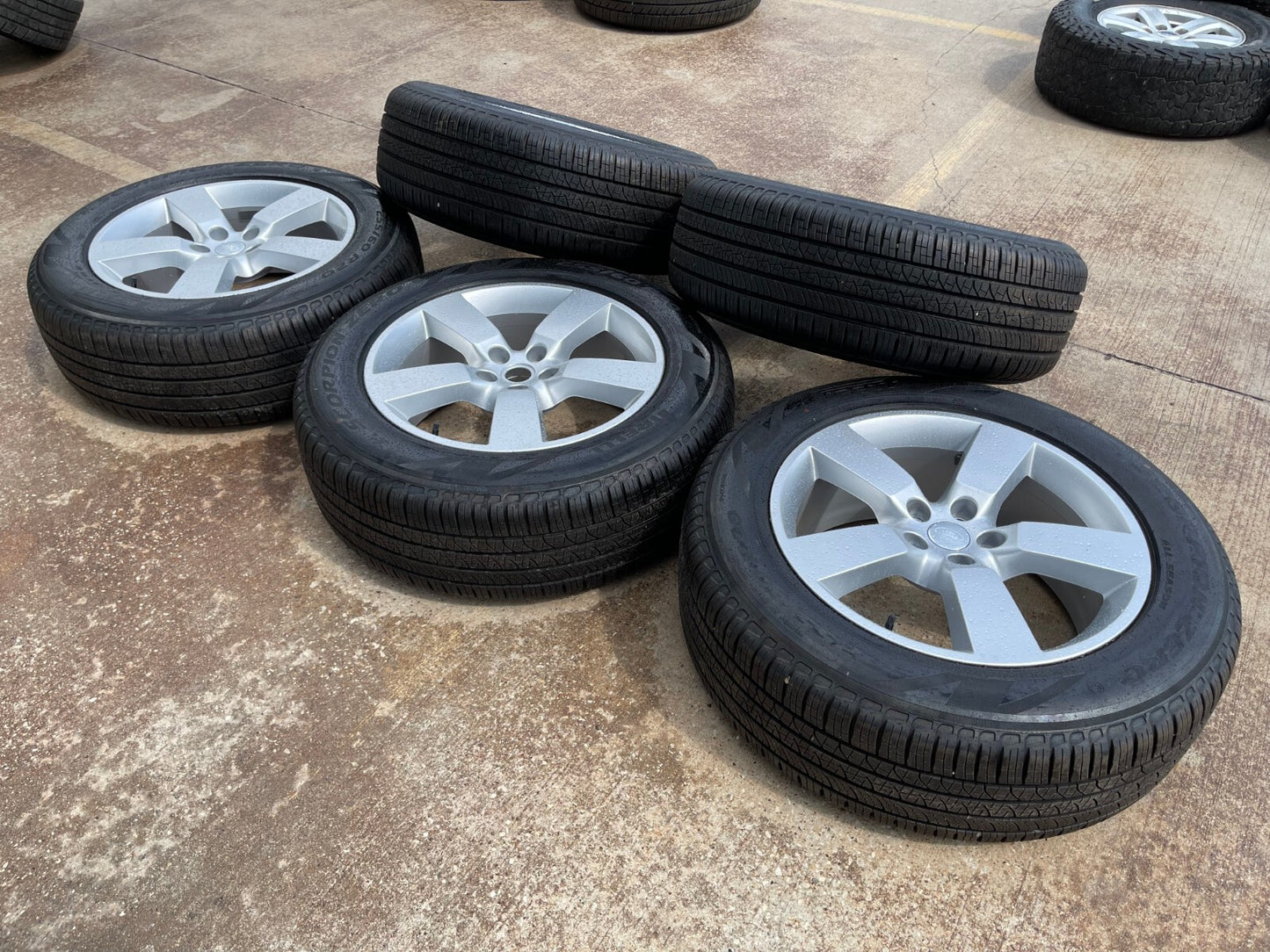 20" Land Rover Defender OEM wheels rims Range 2024 2025 2026 NEW