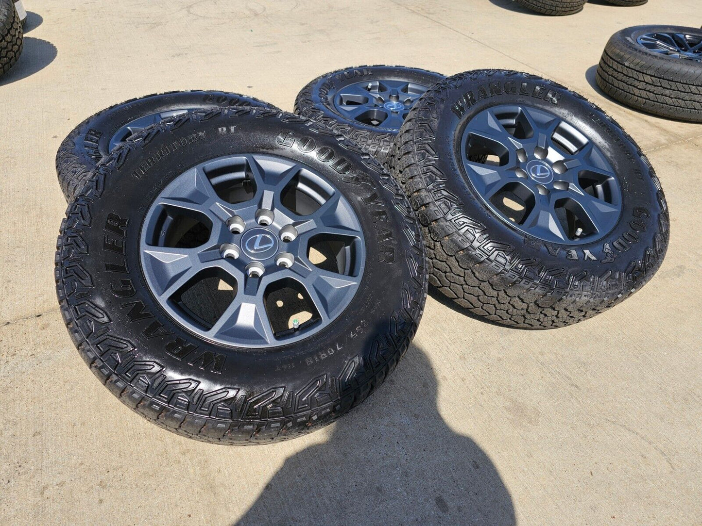 18" Lexus GX550 OEM wheels rims Toyota Land Cruiser Tundra Sequoia 2024 2025 R/T