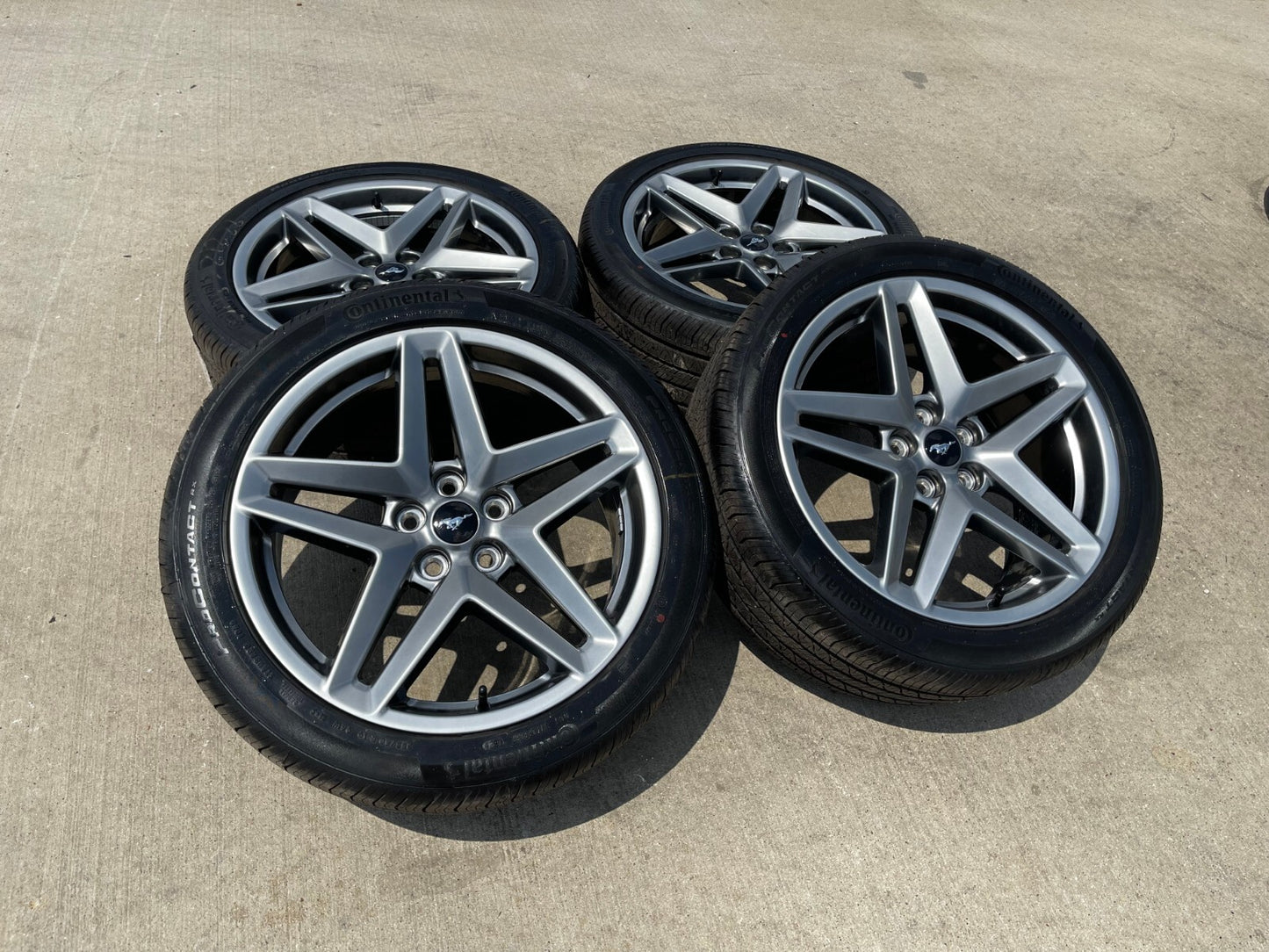 19" Ford Mustang Stealth GT OEM wheels rims tires 2022 2023 2024 2025 2026 NEW