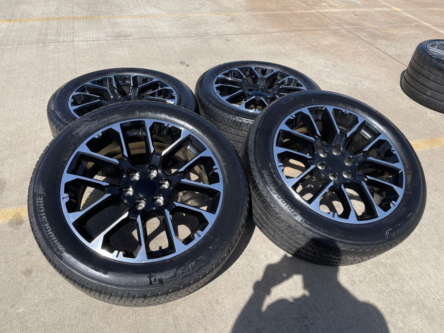 22" Chevy Silverado GMC OEM Replica Yukon Tahoe 14079 wheels rims tires