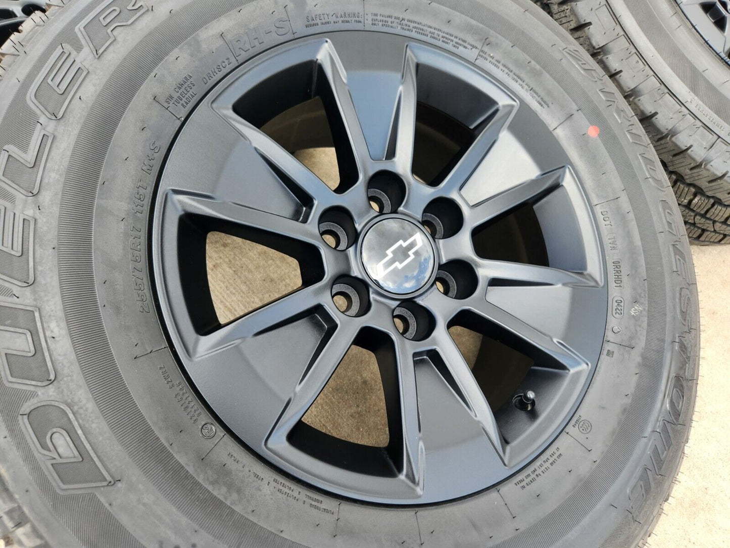 17" Chevy Silverado OEM wheels rims tires 5908 GMC Sierra Yukon black 2025 NEW