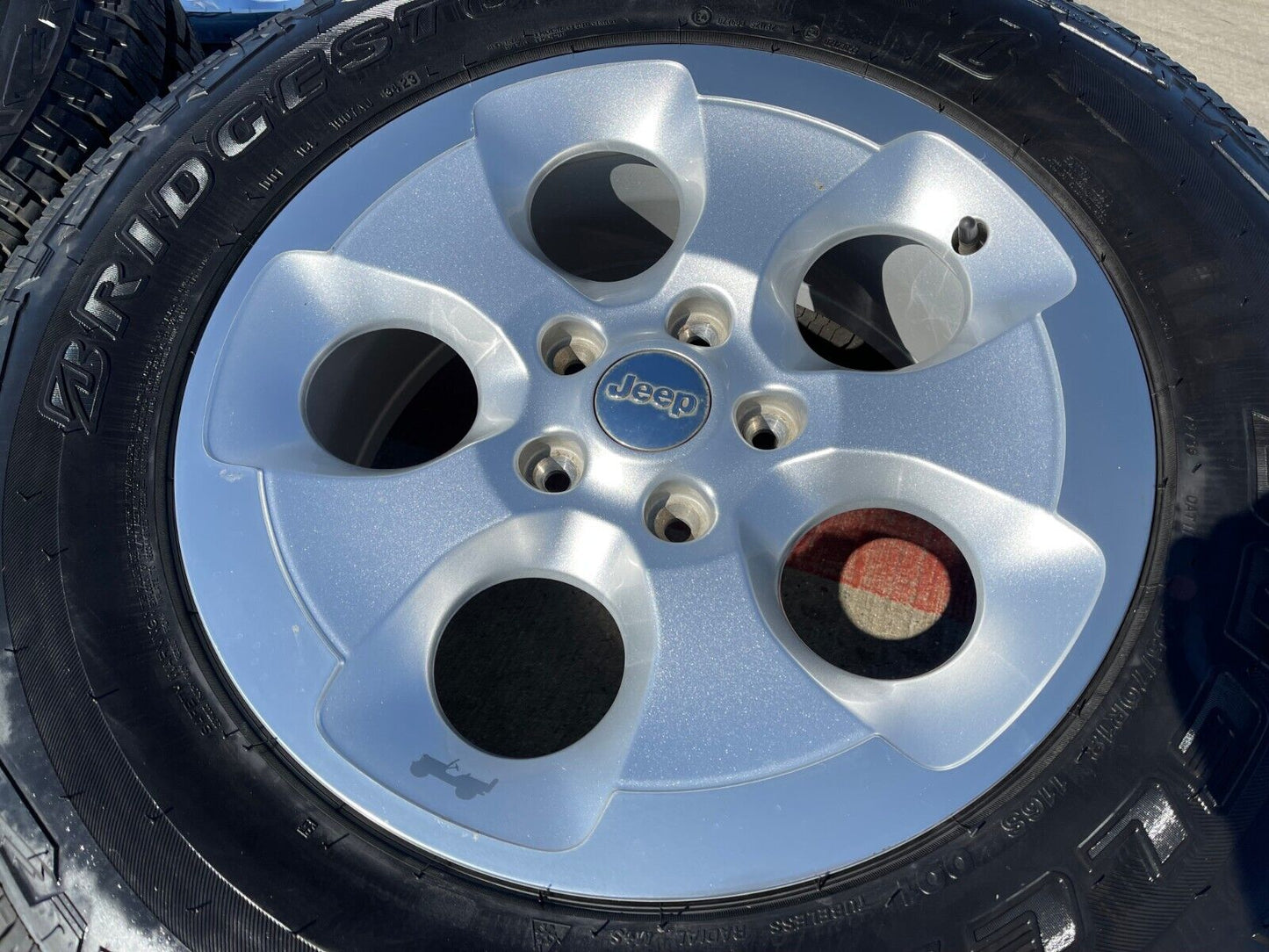 18" Jeep Wrangler Sahara OEM wheels rims 9119 NEW A/T tires