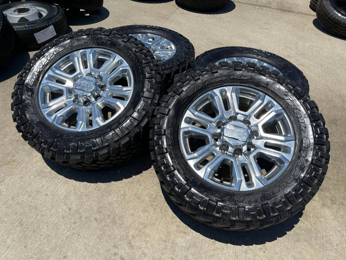 20" GMC Sierra Denali 2500 3500 OEM 5957 wheels rims 2022 2023 2024 2025 NITTO