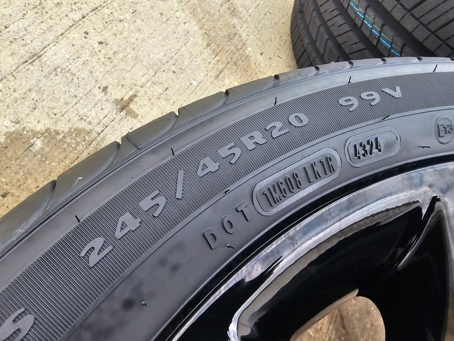 20" Dodge Charger Challenger Chrysler 300 OEM 2539 wheels rims NEW