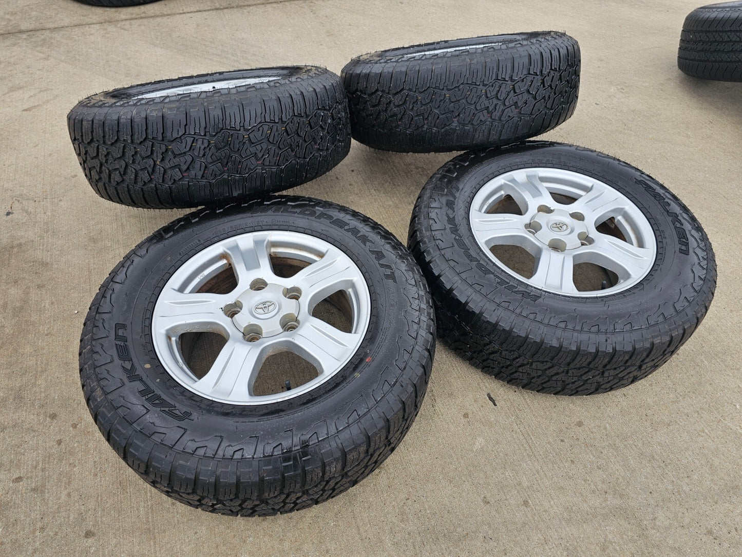 18" Toyota Tundra Sequoia TRD PRO OEM 5x150 wheels rims tires 69517