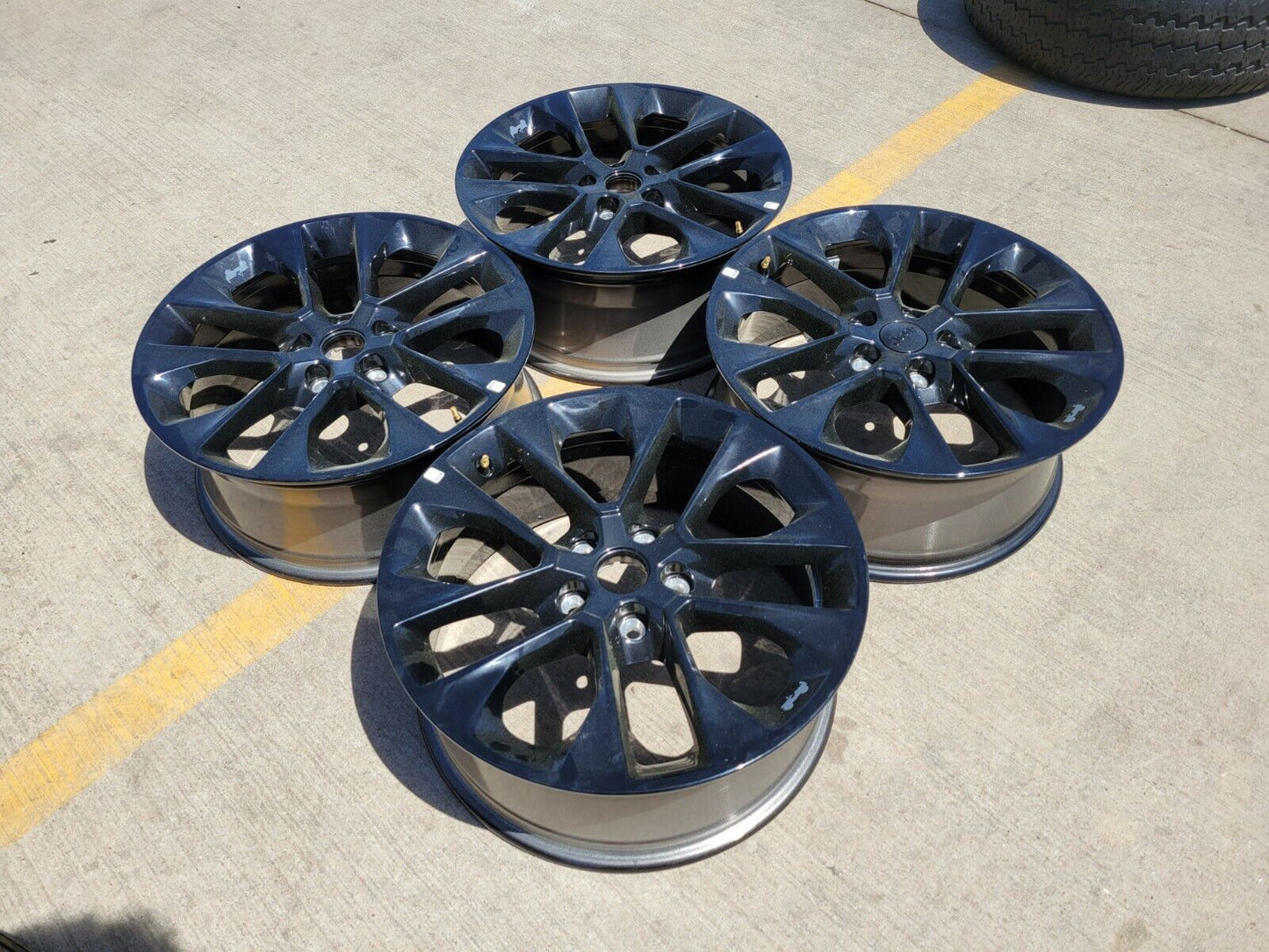 20" Jeep Wrangler HIGH ALTITUDE OEM Black wheels rims Gladiator 9262 96902