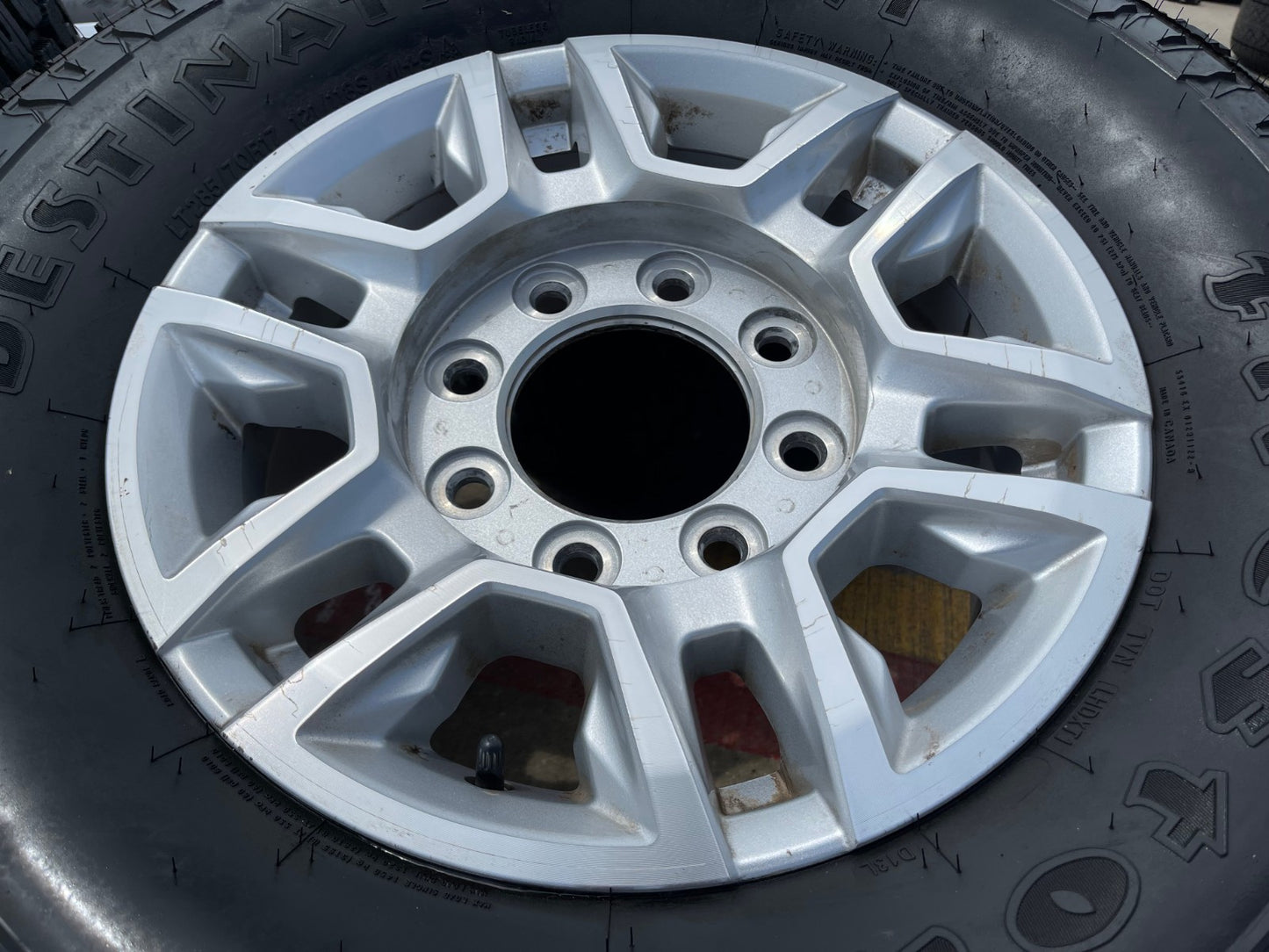 17" Chevy Silverado GMC Sierra 2500 OEM 5948 wheels rims FIRESTONE X/T 33"