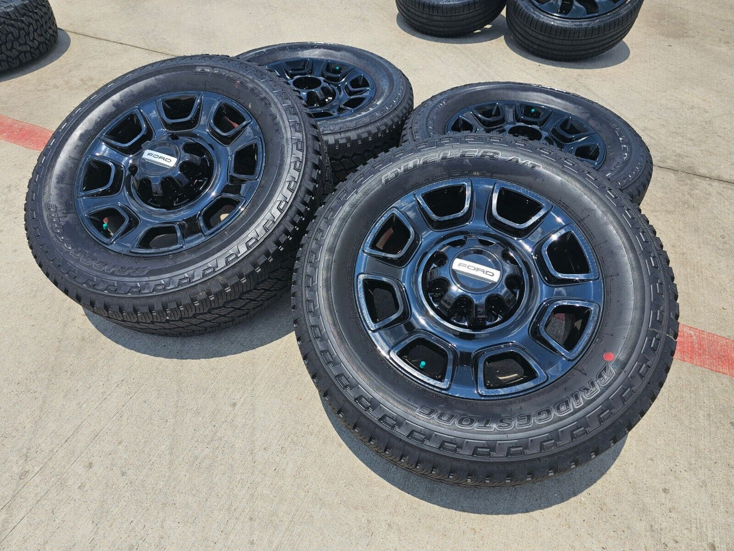 20" Ford F-250 F-350 OEM Lariat Platinum wheels rims 10486 tires 2024 2025 NEW