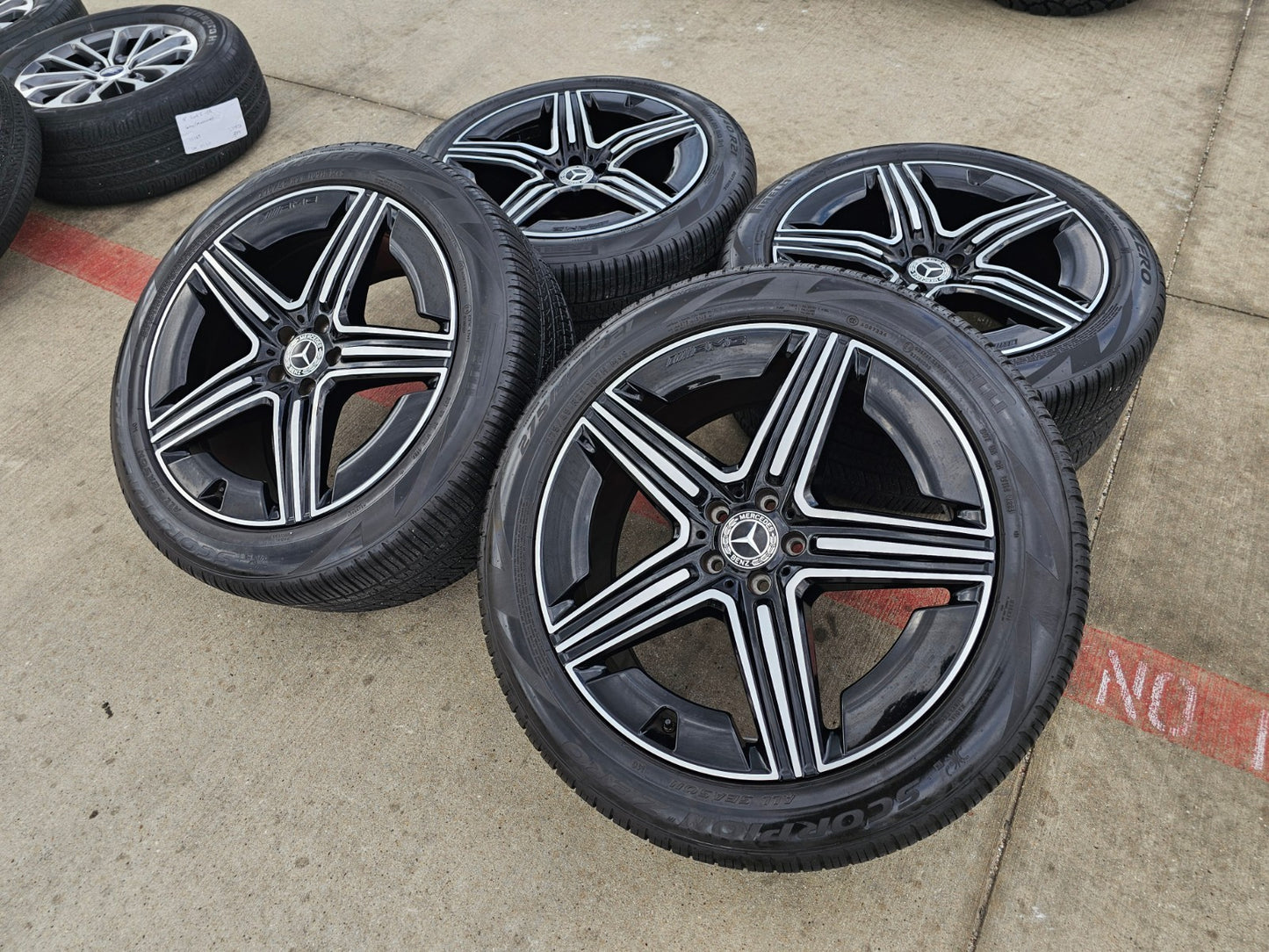 21" Mercedes GLE AMG OEM black wheels rims 85940 85941 tires 2024 2025 2026