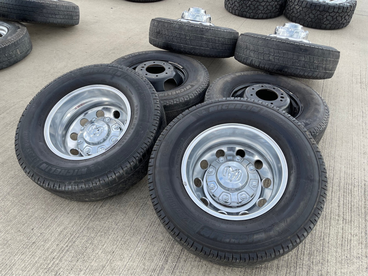 17" Dodge Ram 3500 Dually Laramie 8x200 wheels rims 2701 2702 OEM MICHELIN