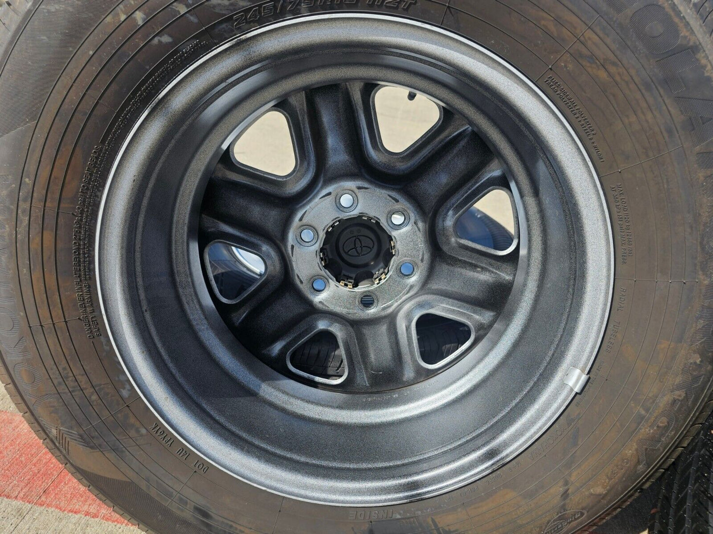 18" Toyota Tundra TSS TRD OEM wheels rims Sequoia LX600 99083 2023 2024 2025 NEW