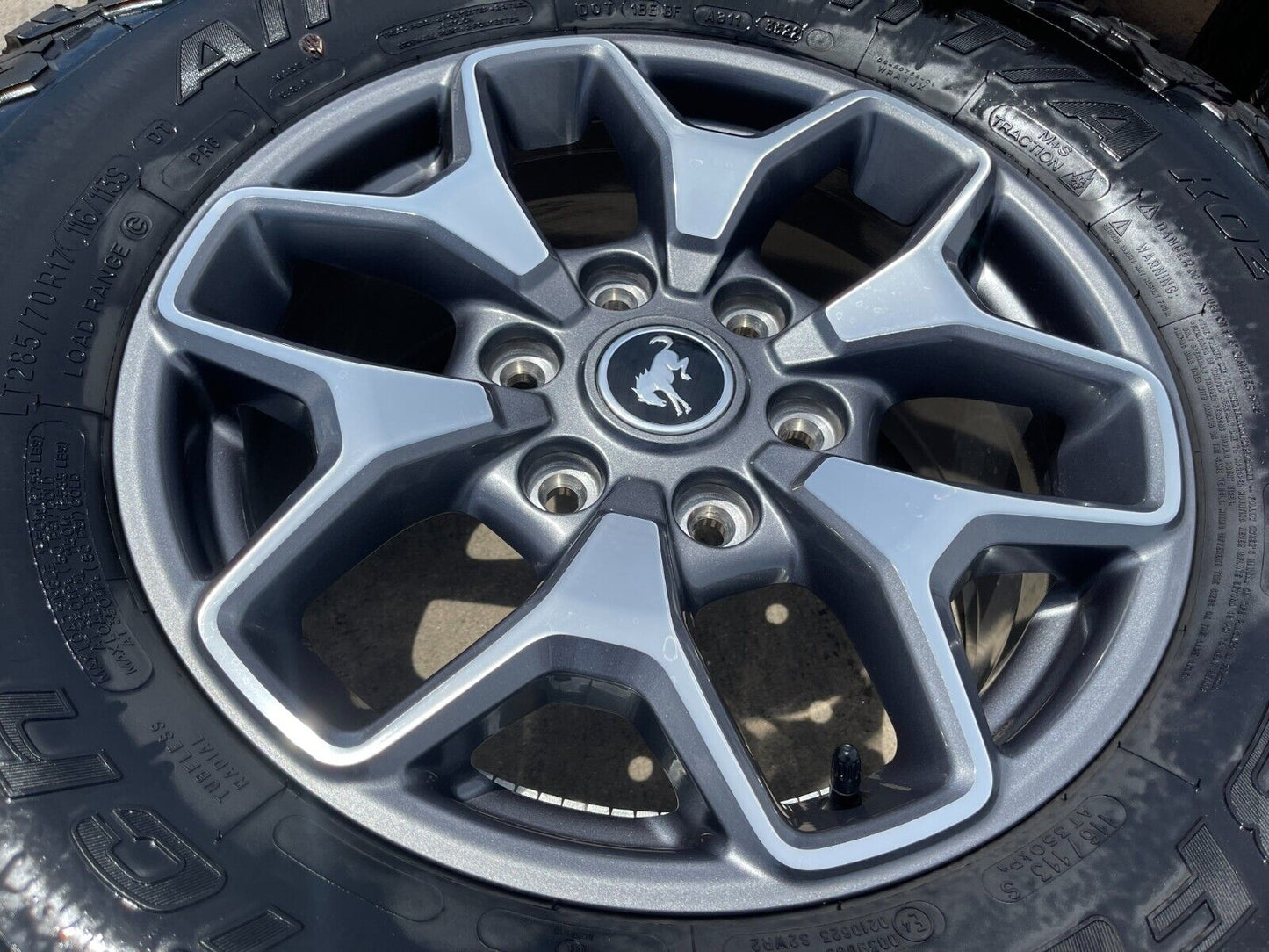 17" Ford Bronco wheels rims KO2 SASQUATCH Ranger 95229 10387 tires BFG