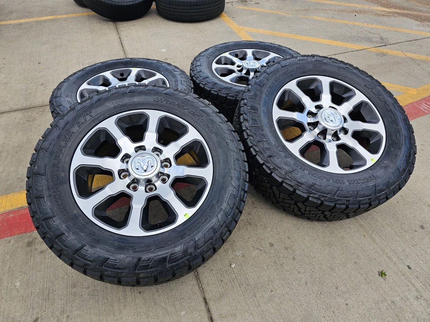 20" Dodge Ram 2500 3500 OEM wheels rims 2698 2699 tires 2023 2024 2025 NEW NITTO