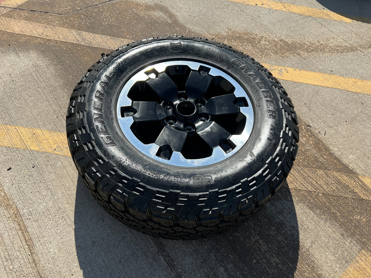 (1) 18" Ford Bronco BADLANDS OEM black wheel rim 10282 Ranger Spare tire
