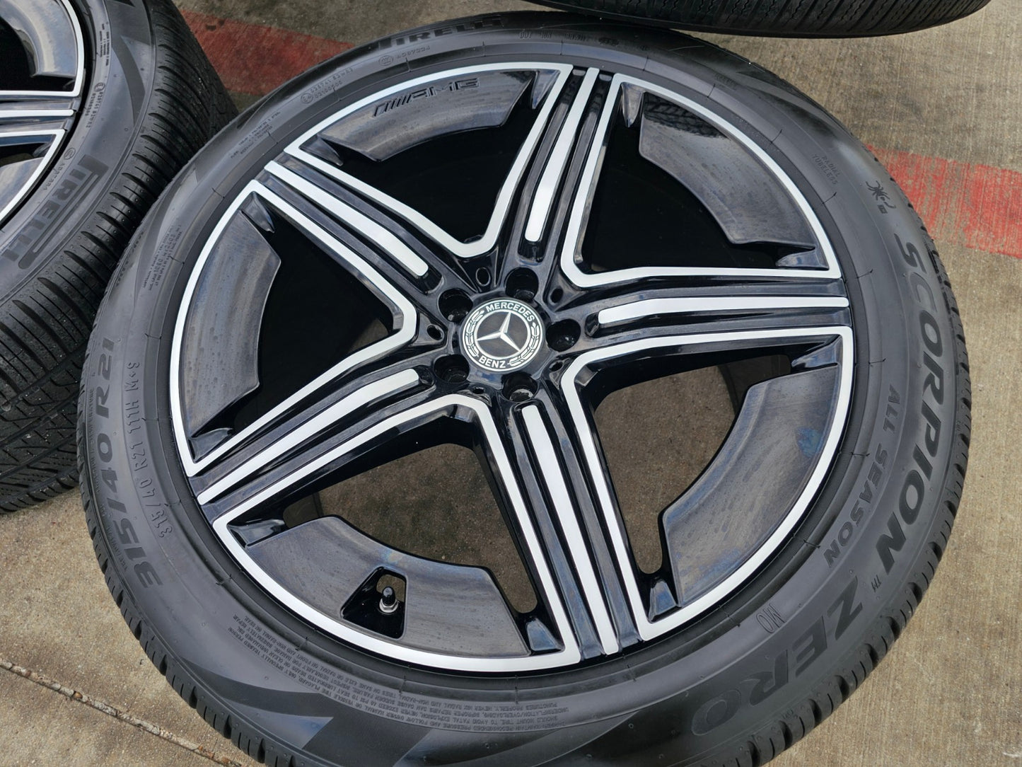 21" Mercedes GLE AMG OEM black wheels rims 85940 85941 tires 2024 2025 2026