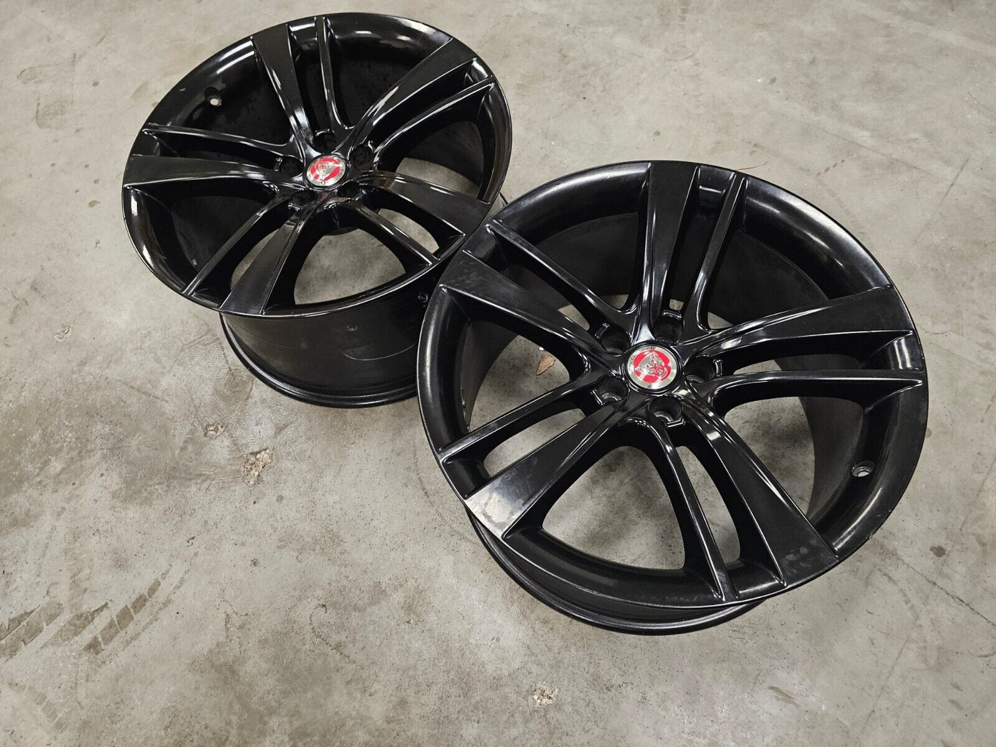 20x10.5 Jaguar F-Type Cyclone OEM wheel rim 59920 spare 2014 2015 2016 2017 2018