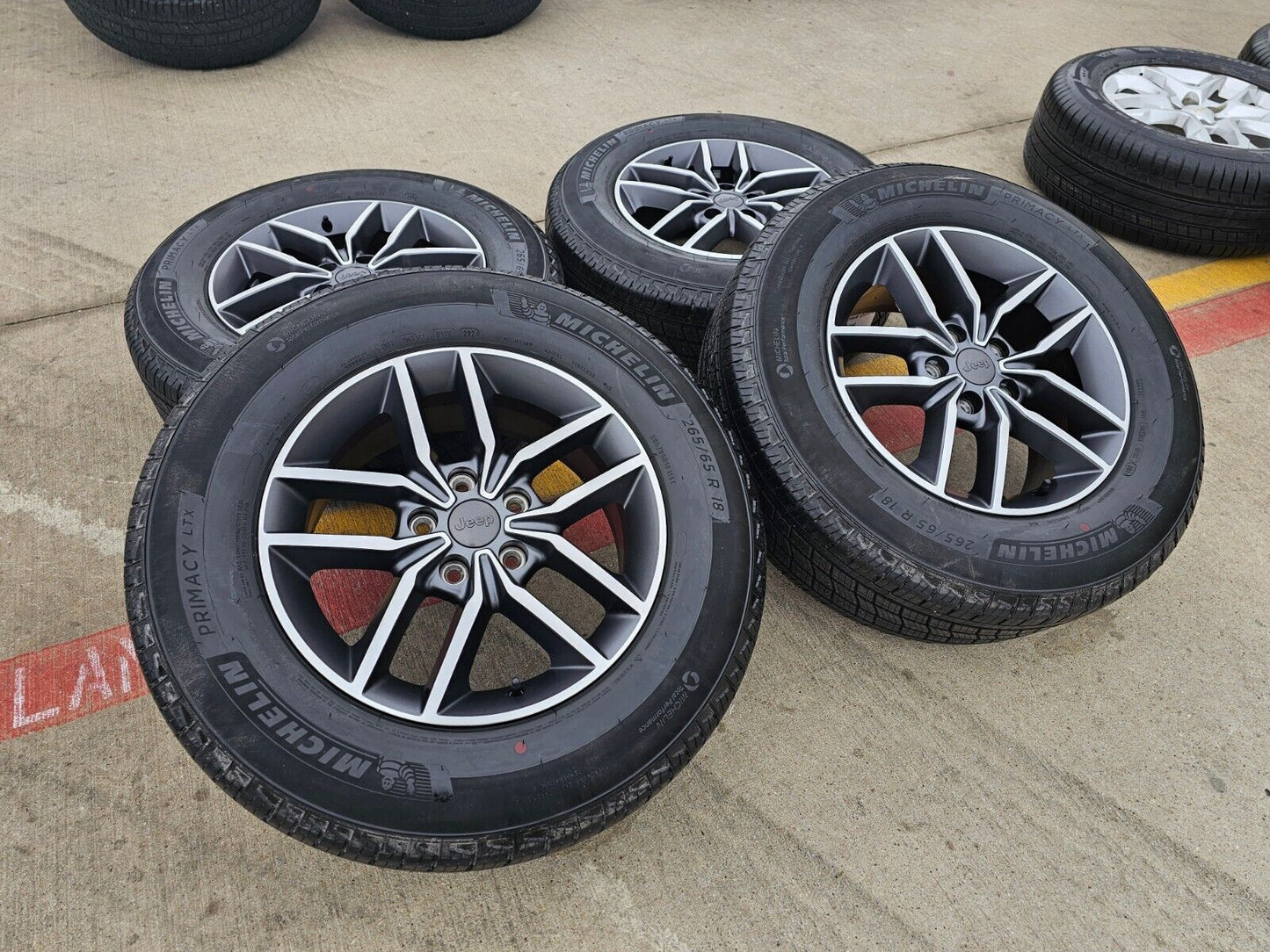 18" Jeep Grand Cherokee Durango OEM 9164 LIMITED wheels rims tires MICHELIN NEW