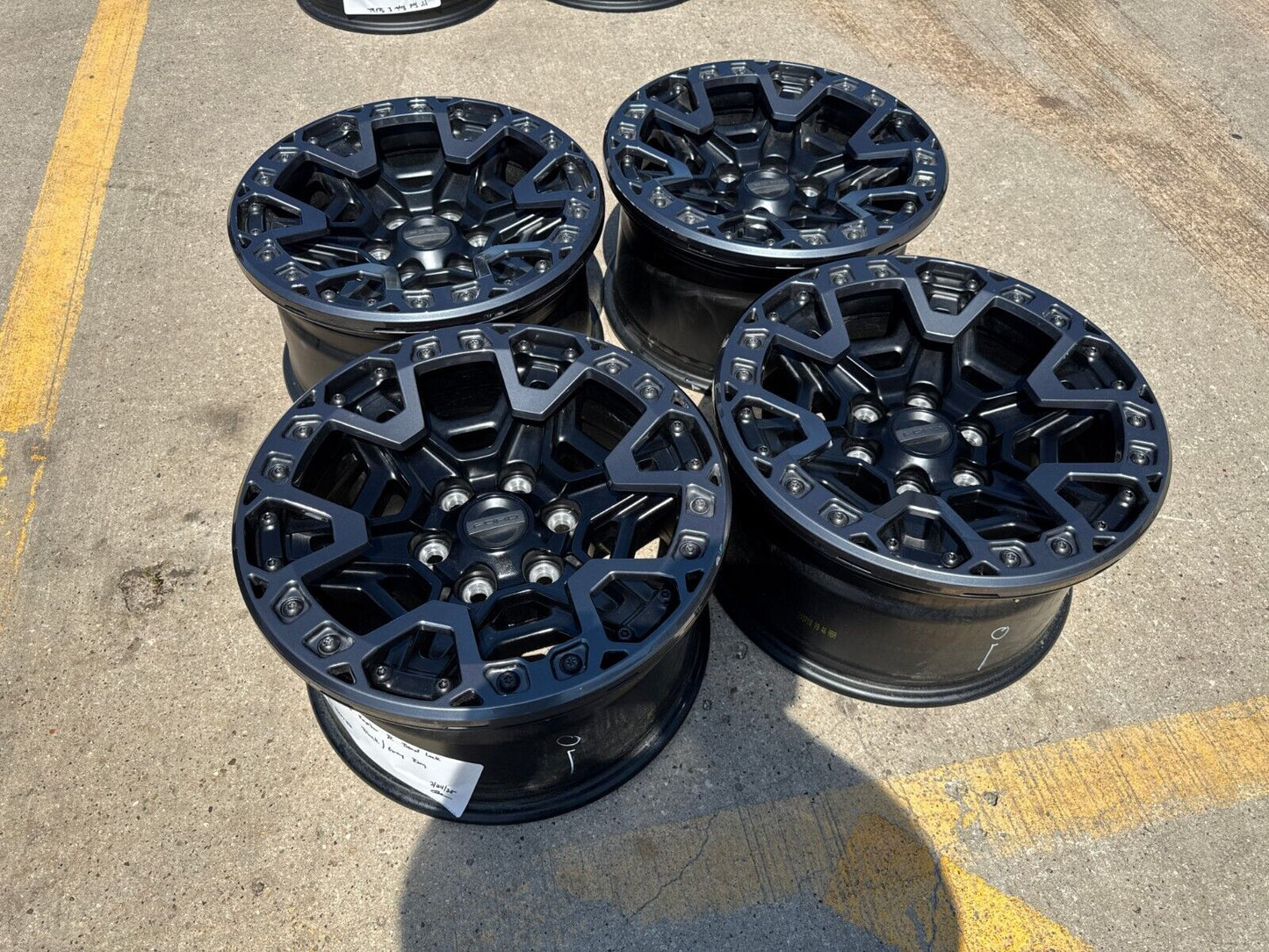 17" Ford F-150 Raptor R OEM BEADLOCK rims wheels 2024 2025