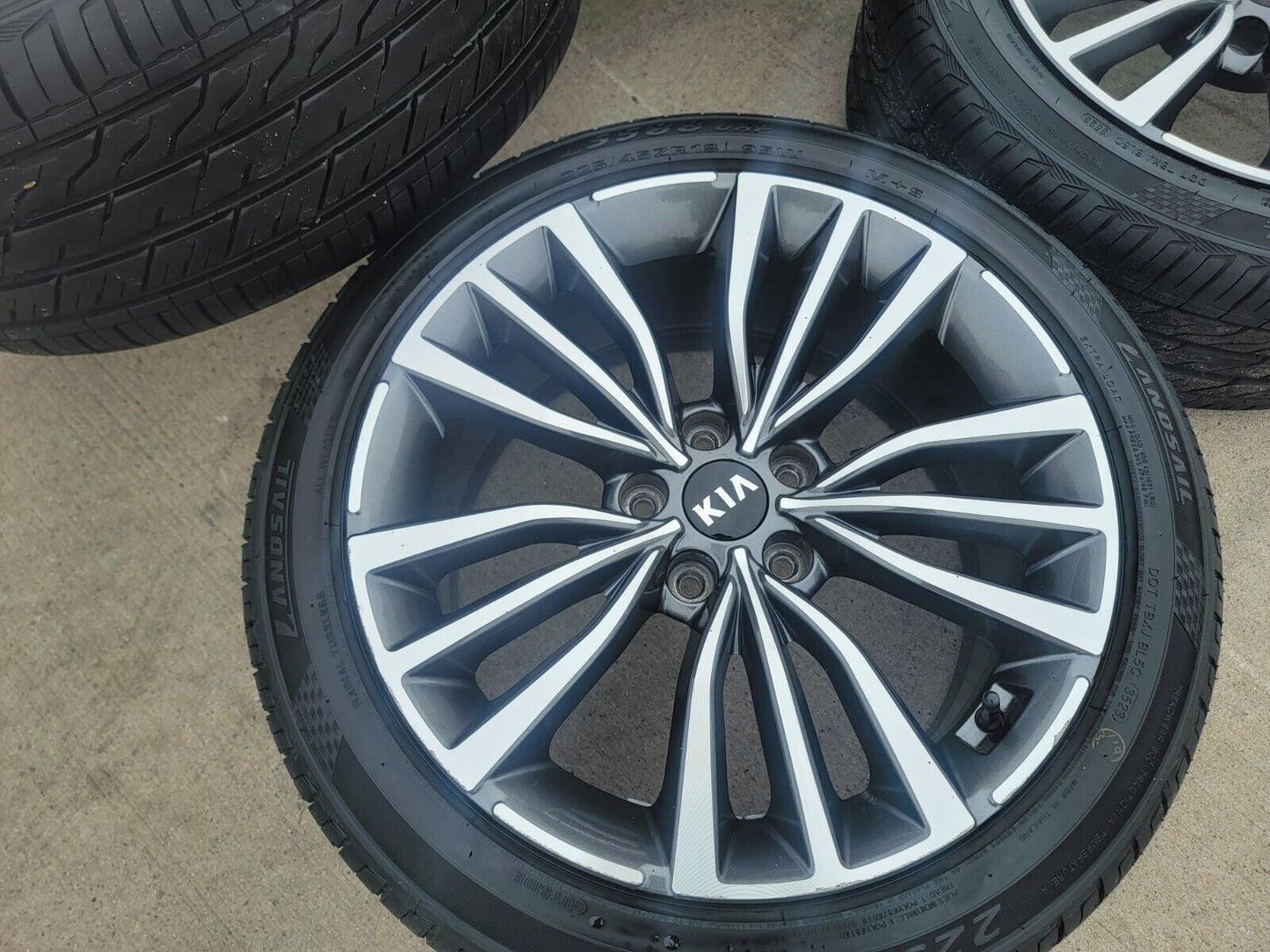 18" Kia Stinger Optima K5 Forte OEM 74773 wheels rims tires