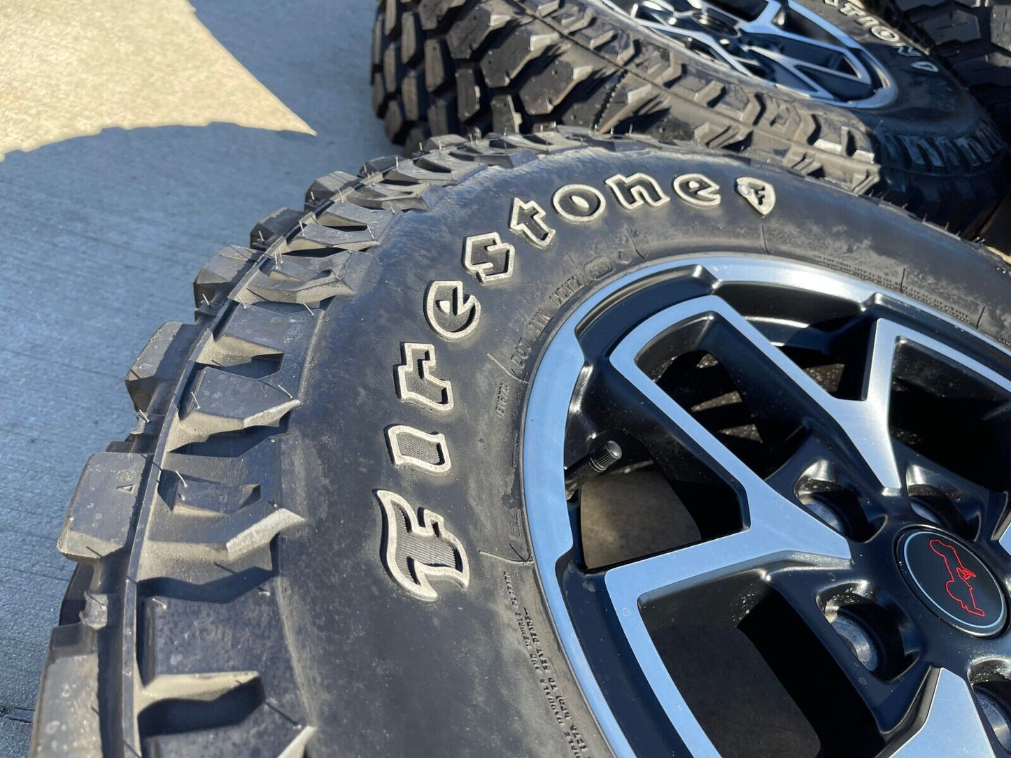 17" Jeep Wrangler Rubicon OEM wheels rims Gladiator tires 2023 2024 2025