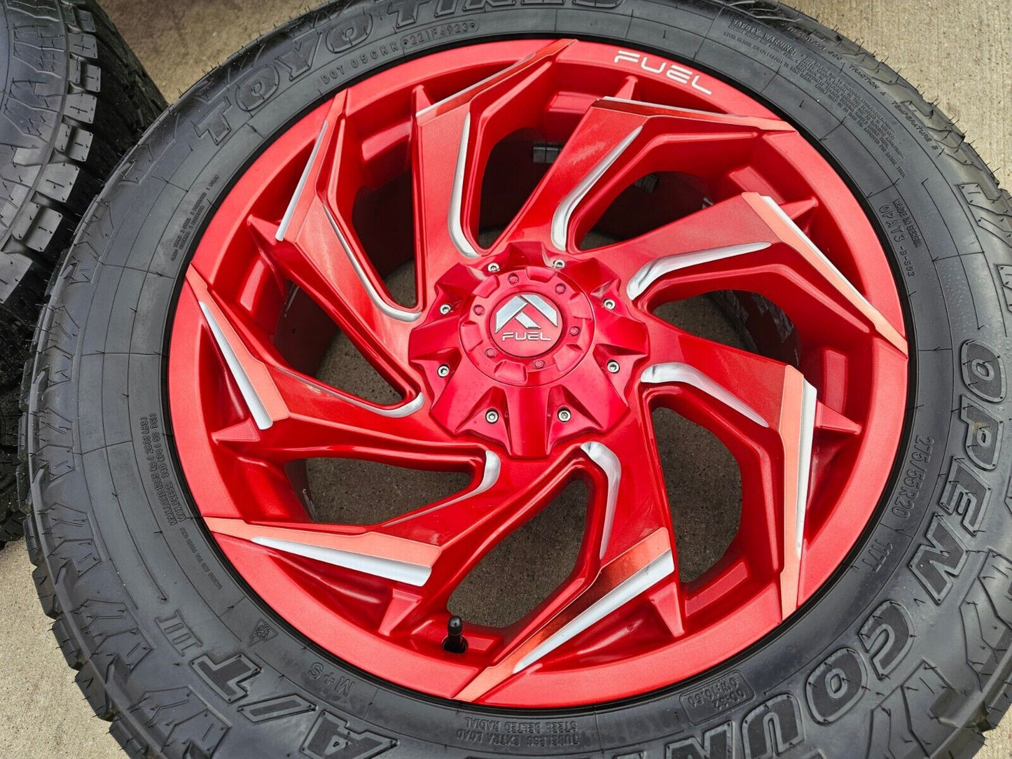 20x9 Fuel D754 REACTION Chevy Silverado Ford F-150 RAM wheels rims 6x139 6x135