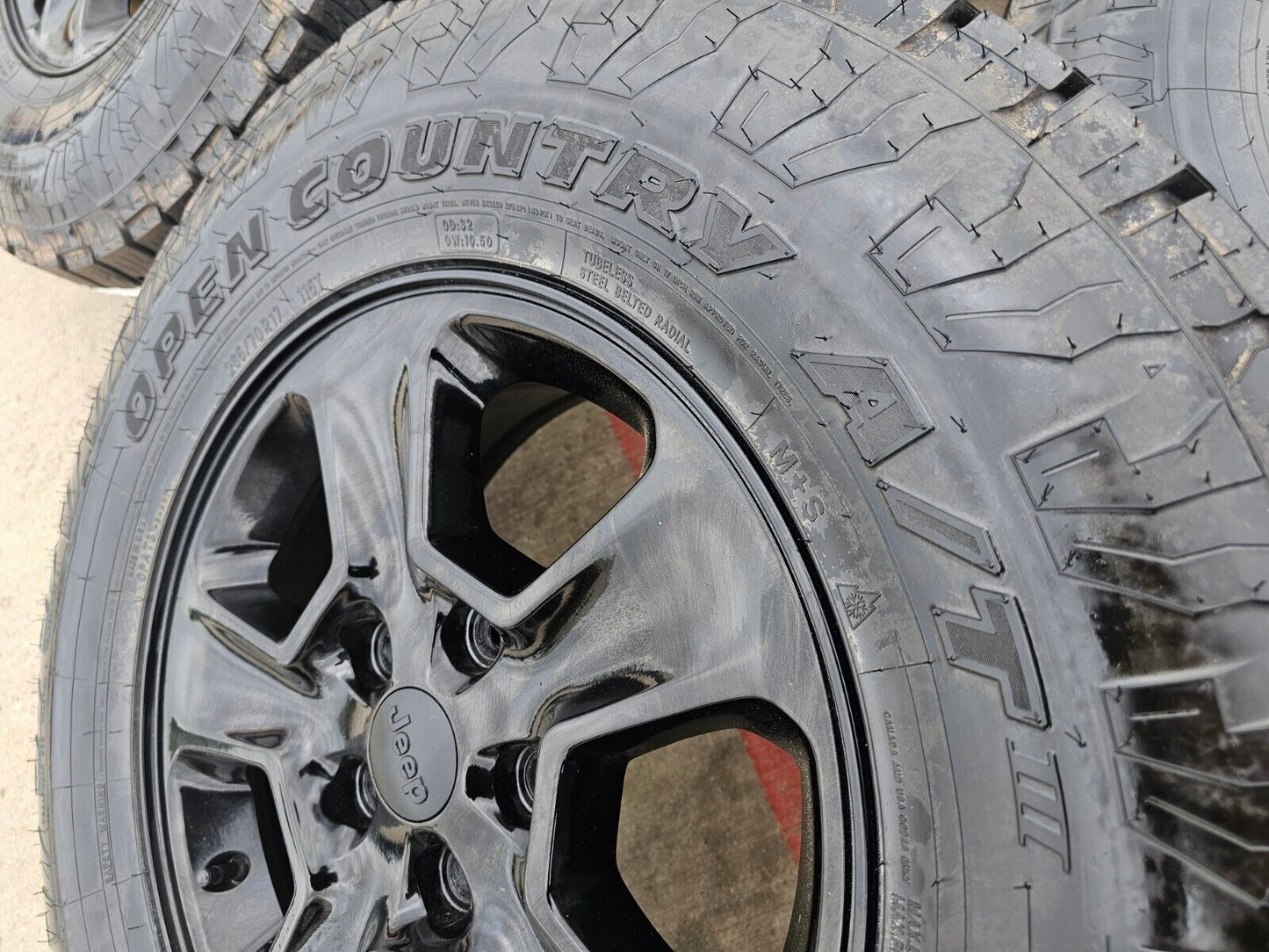 17" Jeep Grand Cherokee OEM wheels rims 9135 black TOYO tires A/T3 NEW
