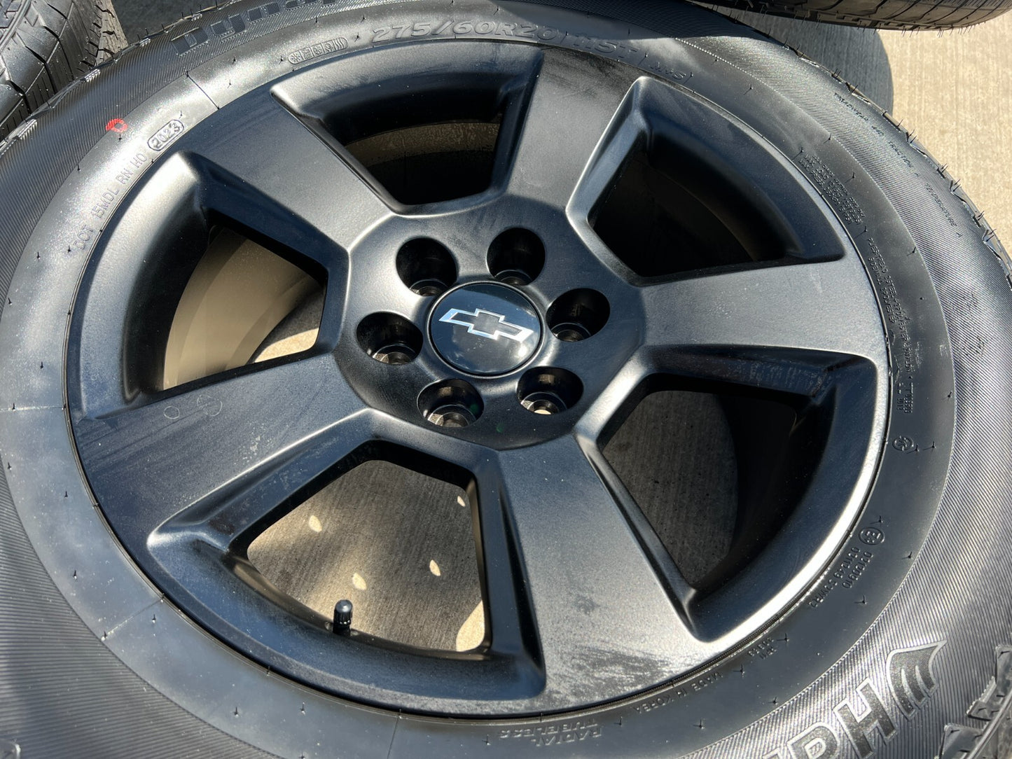 20" Chevy Tahoe Black Z71 OEM 5652 5806 wheels rims tires NEW