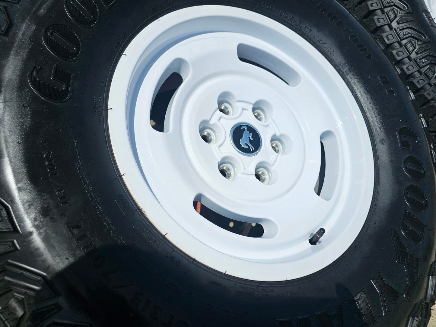 17" Ford Bronco HERITAGE Limited Edition wheels rims white 2025 35" NEW
